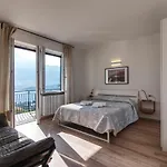 Ca Belee By Halldis Apartmán *