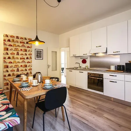 Ca Belee By Halldis Apartament *
